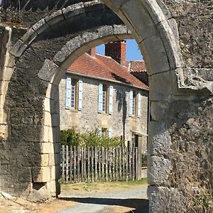 Le Vieux Chateau De Saint Martin-Lars Villa Exterior photo