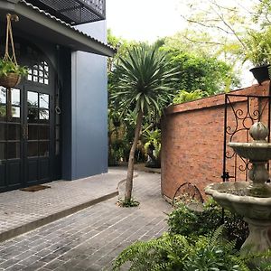 P.O.E Posh Homestay Petchaburi Exterior photo