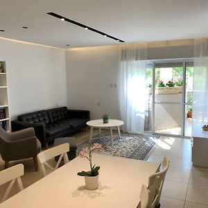 Luxury Green View Apartment Rishon Leziyyon Exterior photo