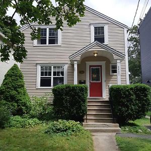 Comfy Stay - Close To Everything Halifax Exterior photo