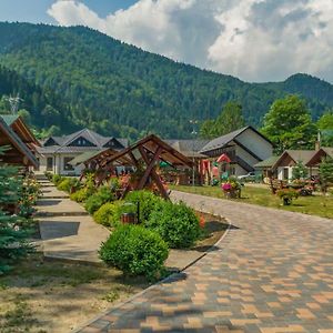 Hotel Complex Adora Bicaz Exterior photo