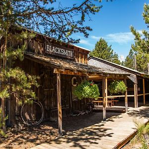 Bend-Sunriver Camping Resort 24 Ft. Yurt 16 Exterior photo