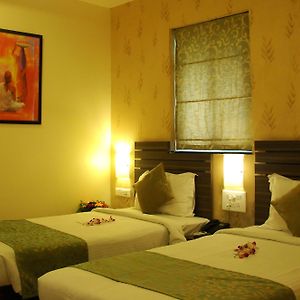 Jk Rooms 104 Hotel Madhav International Pune Exterior photo