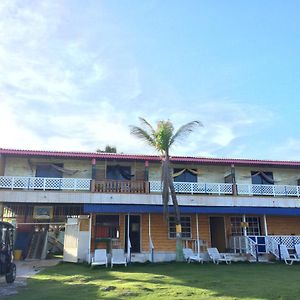 Yellow Moon Guesthouse & Apartments San Andrés Exterior photo