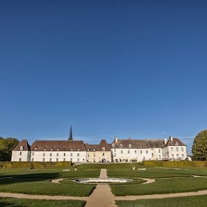 Hotel Chateau De Gilly Exterior photo