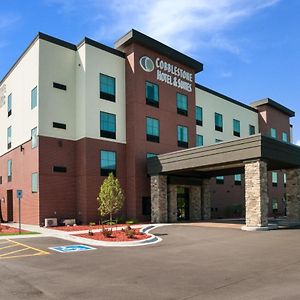 Cobblestone Hotel & Suites - Appleton International Airport Neenah Exterior photo