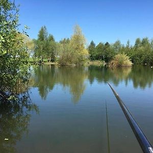 Elton Barn Fishery & Retreat Villa Nottingham Exterior photo