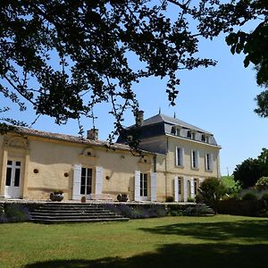 Chateau Richelieu Bed and Breakfast Fronsac  Exterior photo