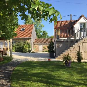 la linoterie Bed and Breakfast Colembert Exterior photo