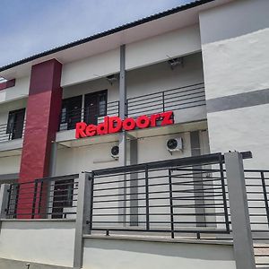 Hotel Reddoorz Syariah Near Universitas Syiah Kuala Aceh Lamnyong Exterior photo