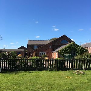 The Barn Bed And Breakfast Liverpool Exterior photo