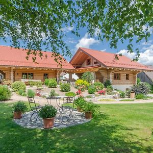 Hotel Heumanns Blockhaeuser Am Wald Pottenstein Exterior photo