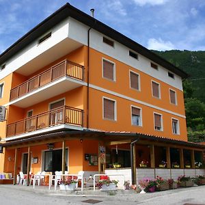 Hotel Passo Buole Vallarsa Exterior photo