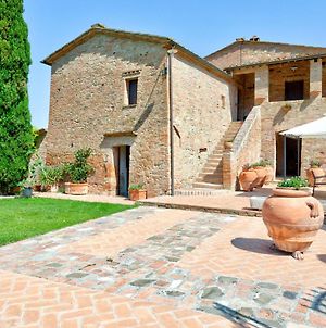 Secluded Farmhouse In Montalcino With Swimming Pool Villa Exterior photo