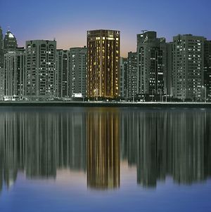 Hala Arjaan By Rotana Aparthotel Abu Dhabi Exterior photo