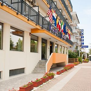 Hotel Regent Pescara Exterior photo