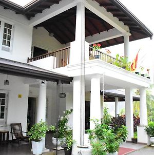Notting Hill Country House Bed and Breakfast Kandy Exterior photo