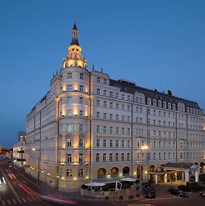 Hotel Baltschug Kempinski Mosca Exterior photo