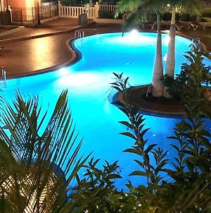 Elegant Palm Mar Apartment Exterior photo