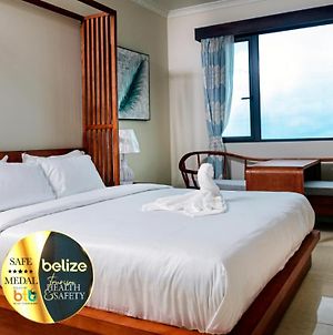Golden Bay Belize Hotel Belize City Exterior photo