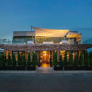 Ophelia Lounge Restaurant Hotel Cazzago San Martino Exterior photo