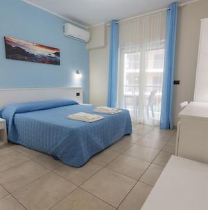 I Granai Messina Bed and Breakfast Exterior photo