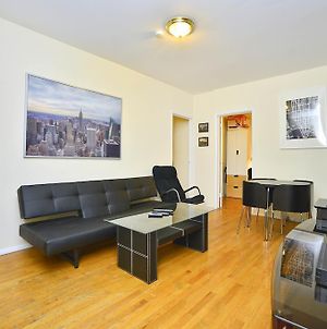 Yorkville Apartments -Upper East Side New York Room photo