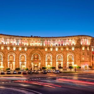 Armenia Marriott Hotel Erevan Exterior photo
