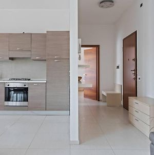 Modern&new apartment in Brianza Vimercate Exterior photo
