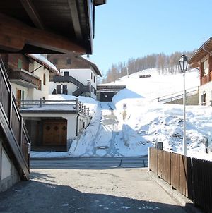 Apartment In Baita Just 200 Meters Away From The Ski Lifts Livigno Exterior photo