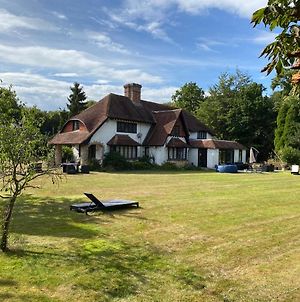 Chichester Retreat With Large Private Mature Garden Villa Exterior photo