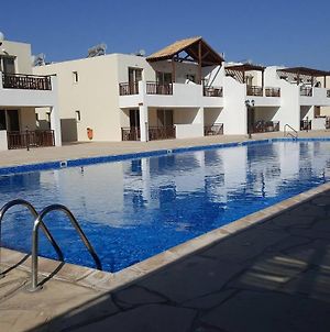 Beautiful Quiet Well-Furnished Apartment B201 With Large Terrace, Wi-Fi & Sat Tv Peyia Exterior photo