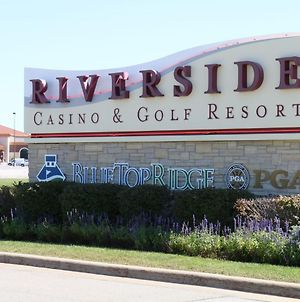 Riverside Casino & Golf Resort Exterior photo