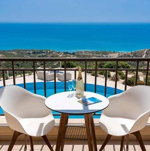 Villa Idalium - stunning front line villa with panoramic sea views Kouklia Exterior photo