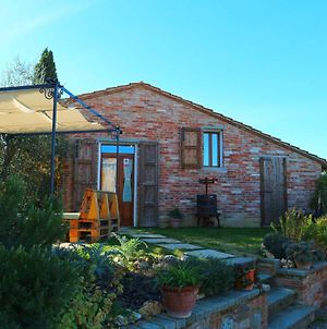 Tranquil Home in Foiano della Chiana with Terrace Exterior photo