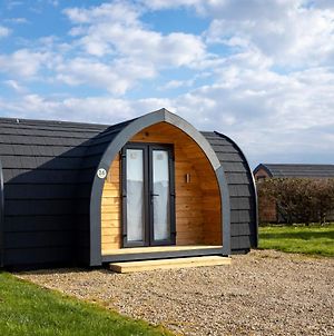Camping Pods, Dovercourt Holiday Park Harwich Exterior photo