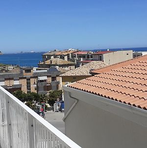 Lo Scorcio sul mare Appartamento Marina di San Vito Exterior photo