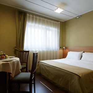 Hotel Villa San Pietro San Giovanni Rotondo Room photo