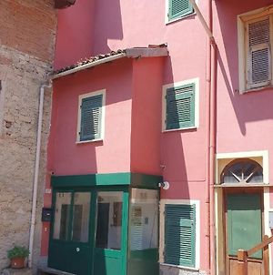 Casa vacanza Pegrini nel centro storico di Gavi Villa Exterior photo