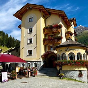 Hotel Pedranzini Santa Caterina Valfurva Exterior photo