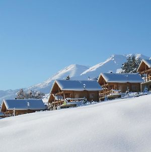 Υάδες Mountain Resort Corinto Exterior photo