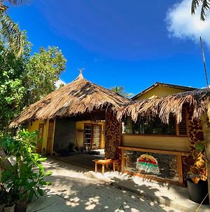 Rising Sun Beach View Bed and Breakfast Thinadhoo  Exterior photo