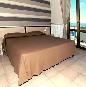 Hotel Velus Civitanova Marche Room photo