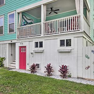 Bright Tybee Island Townhome - Walk To The Beach! Exterior photo