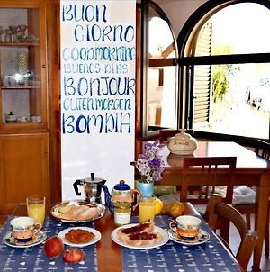 Casa di Eugenia Bed and Breakfast Loceri Exterior photo