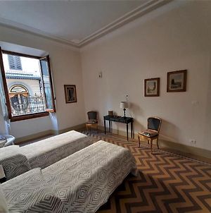 Appartamento Brunelleschi con posto auto Firenze Exterior photo