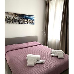 Delizioso appartamento in villa al mare Pesaro Exterior photo