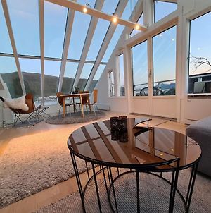 Glass Roof Private Loft In Tromso Appartamento Exterior photo