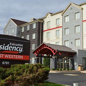 Executive Residency By Best Western Toronto-Mississauga Hotel Exterior photo