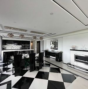 Luxury Penthouse Waterloo Appartamento Exterior photo